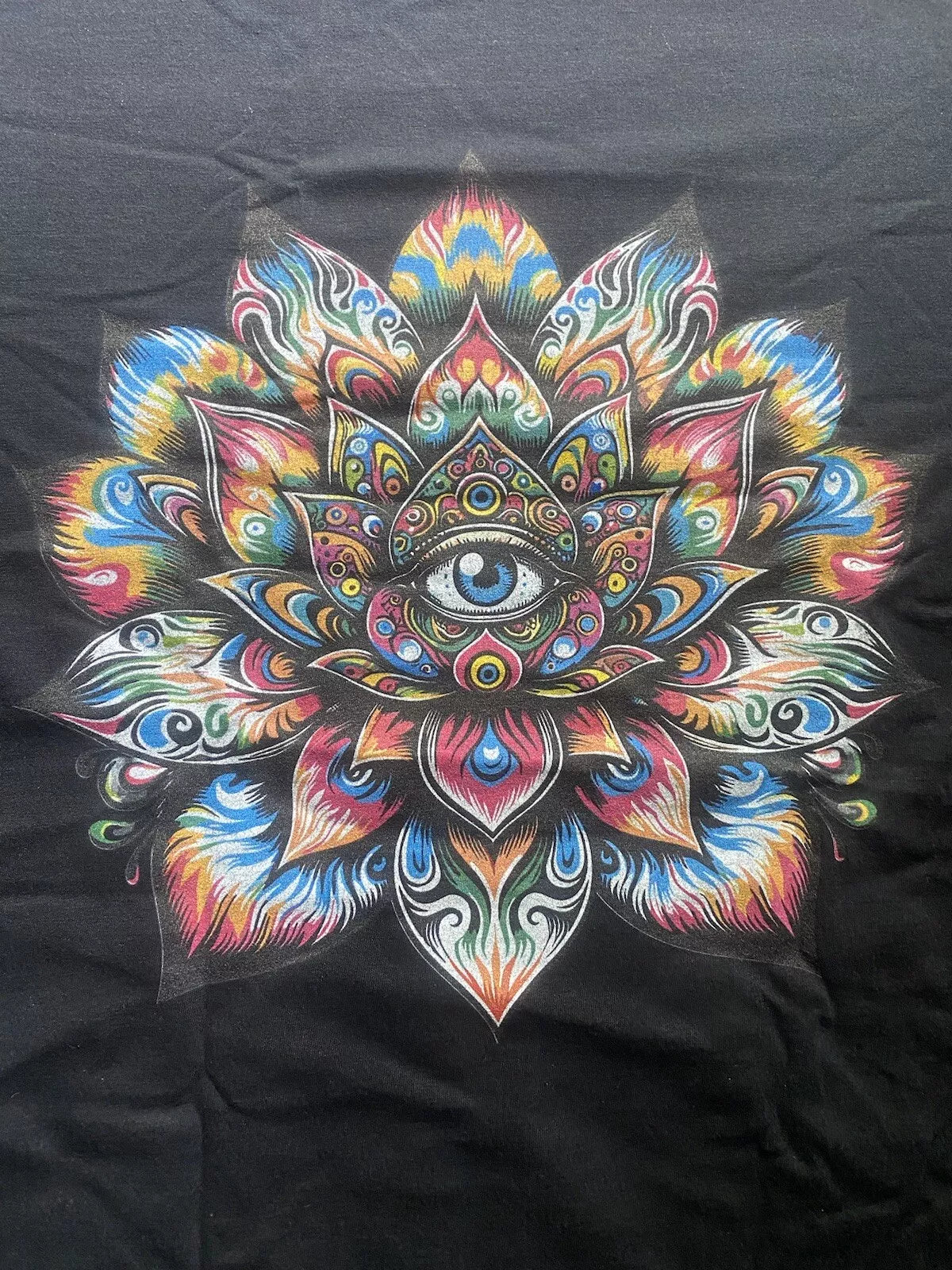Eye Of The Lotus T-shirt(XL)