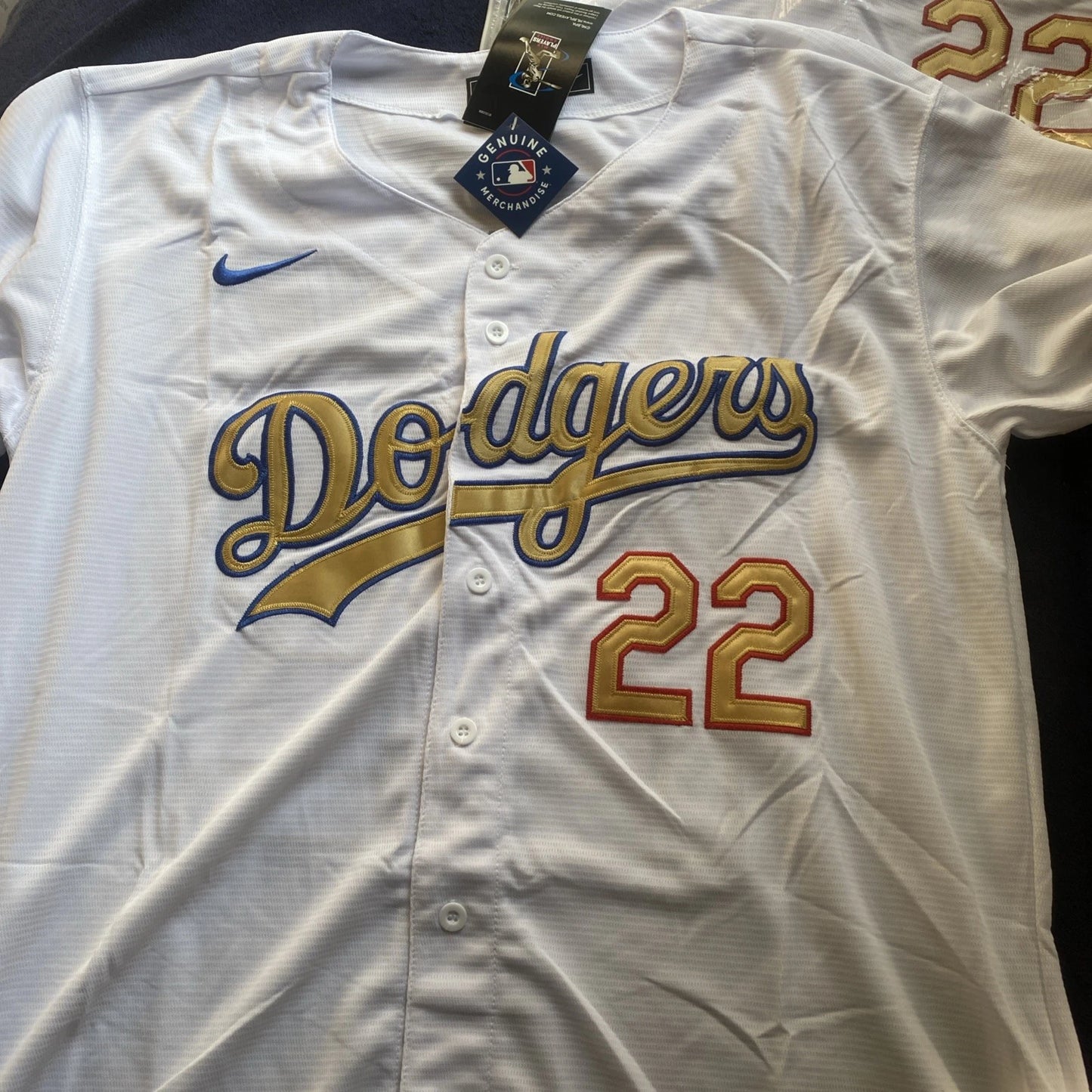 Clayton Kershaw #22 L.A. Dodgers White 2025 Gold Collection Limited Jersey(XL)